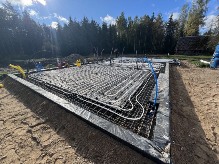 Põrandakütte paigaldus päikselisel päeval